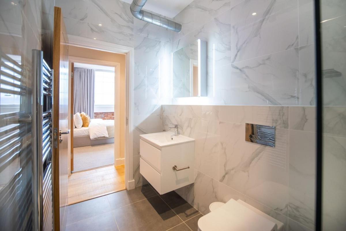 Hive By The Heim Residences Appartamento Manchester